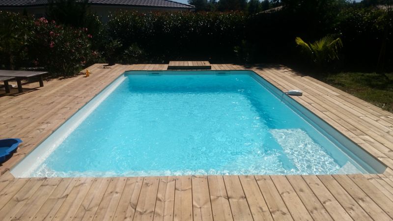 Creation Piscine Coque Polyester Rectangulaire Fond Plat Modèle